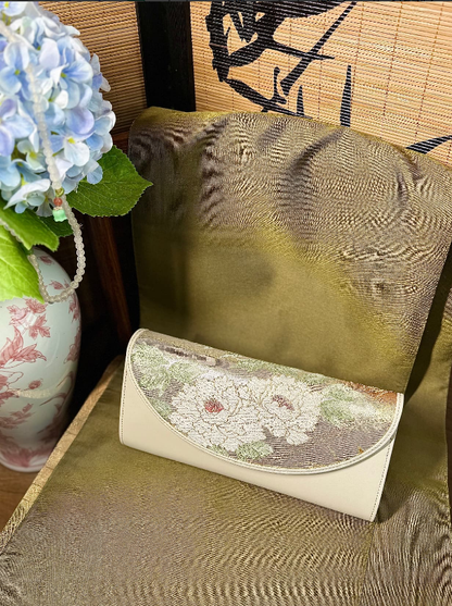 Song Brocade Silk Bag – Timeless Eastern Elegance